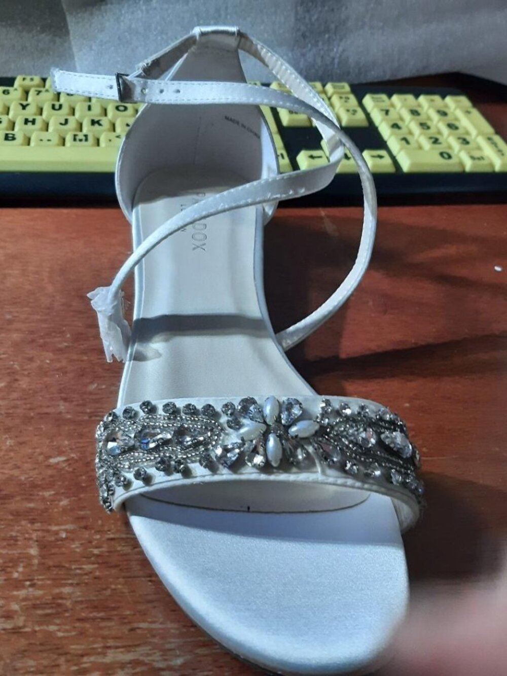 NEW TAG ! Paradox London Rhine Stone & Pearl Band Sandal Size 8